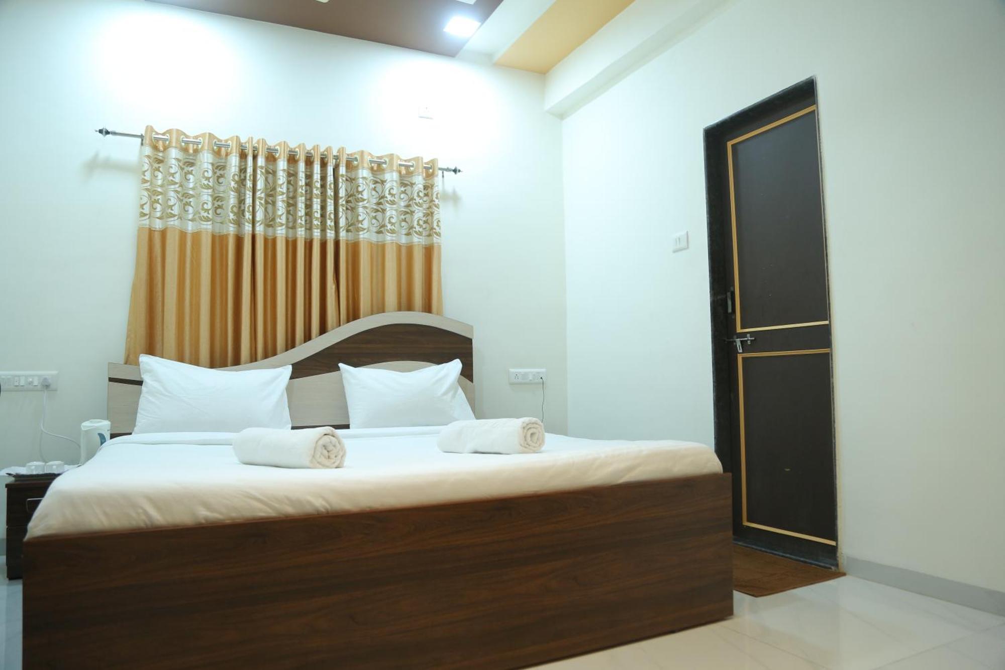 Rudraksh Nagthane Satara Exterior photo