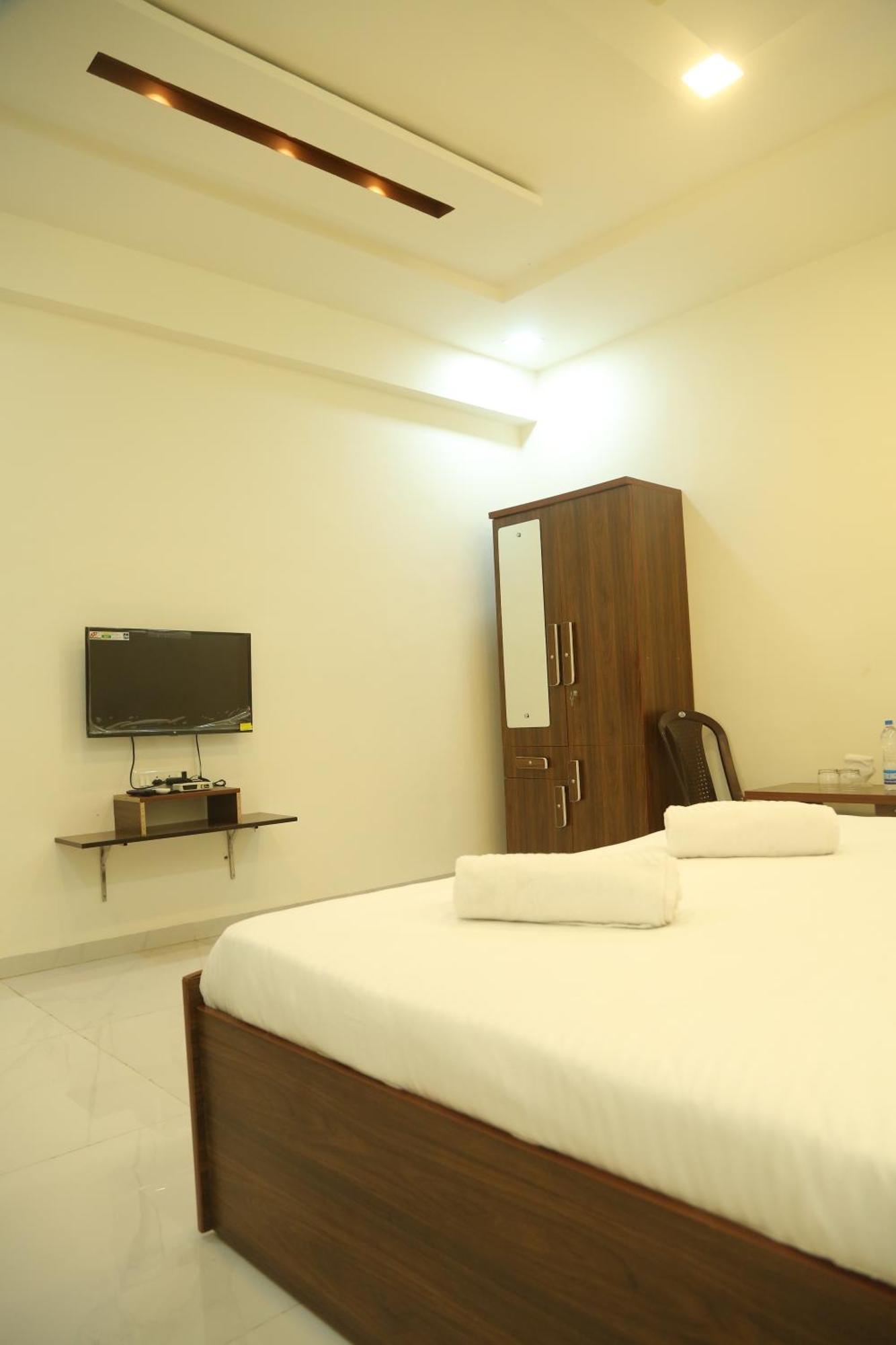 Rudraksh Nagthane Satara Exterior photo